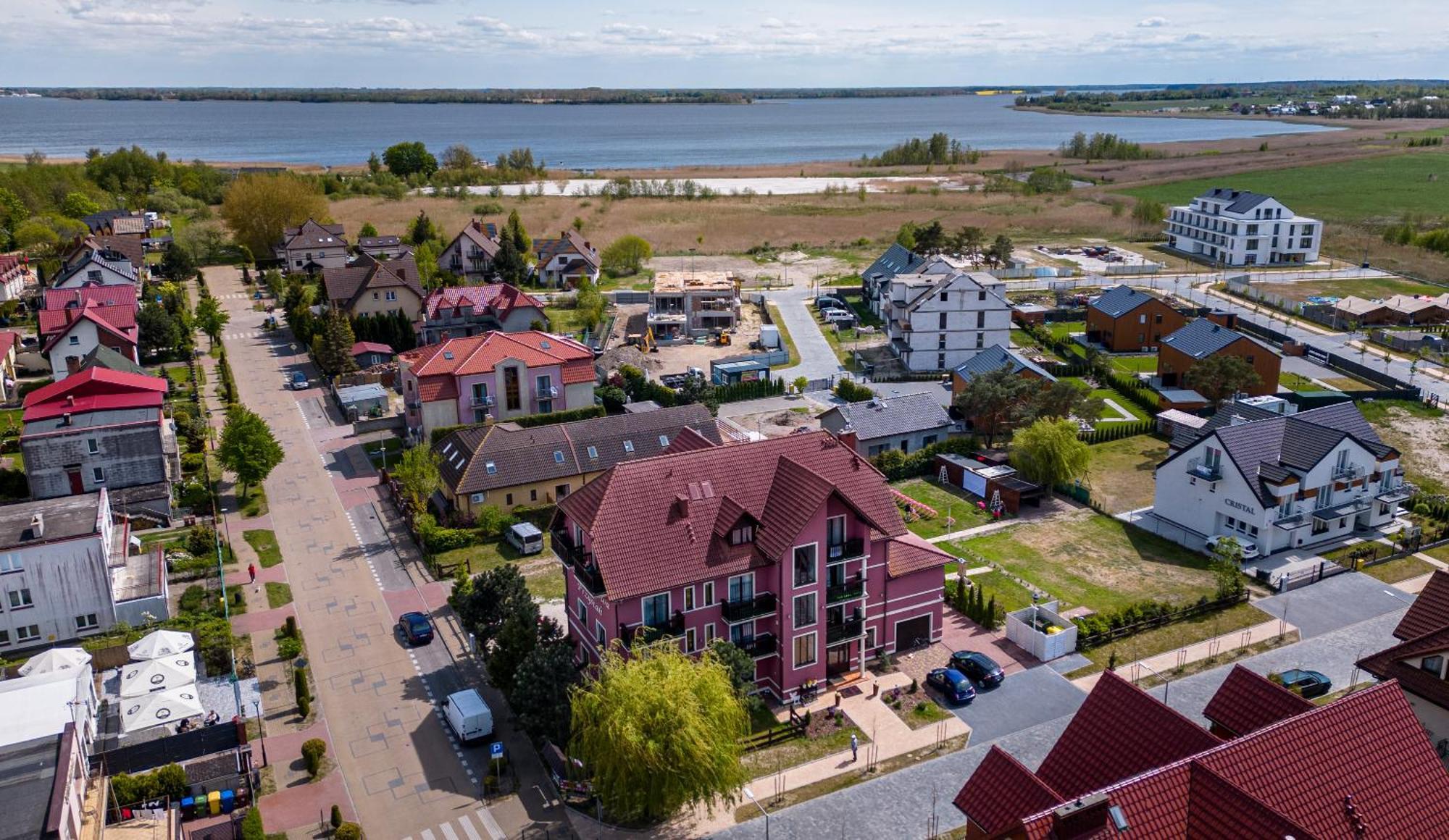 Willa Karmazynowa Przystan Międzywodzie Exteriör bild